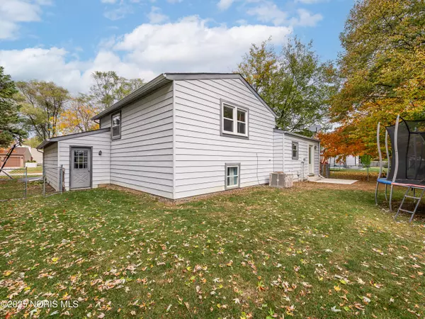 Perrysburg, OH 43551,251 Mallard RD