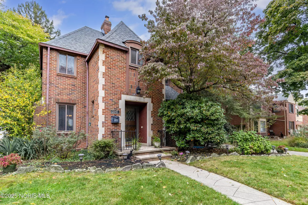 Toledo, OH 43606,2647 Pemberton DR