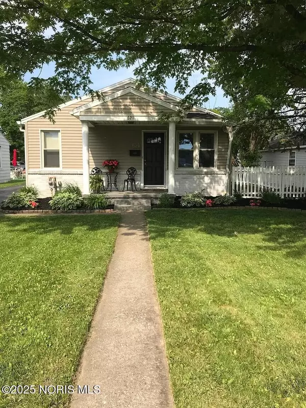 621 W Boundary ST, Perrysburg, OH 43551
