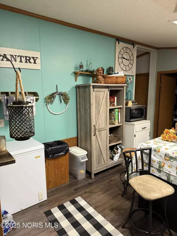 Napoleon, OH 43545,12 Meadowlark LN