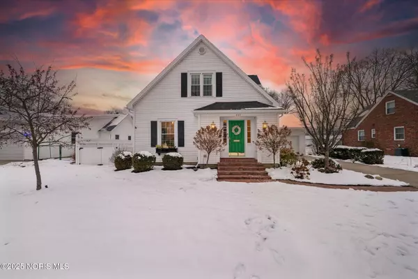 233 E 6th ST, Perrysburg, OH 43551