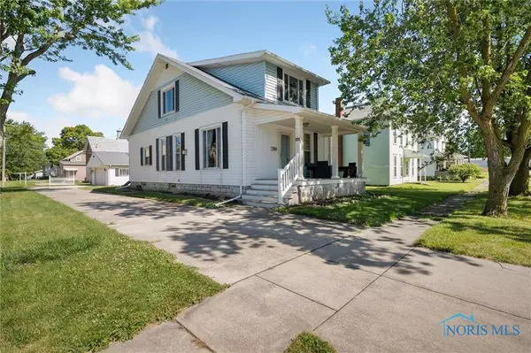 218 N Walnut ST, Woodville, OH 43469