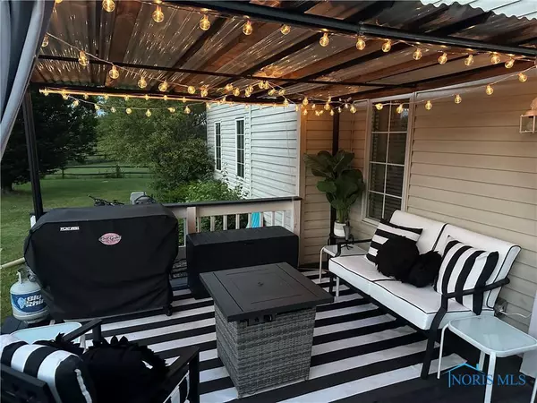 1376 Austin CT Perrysburg, OH 43551