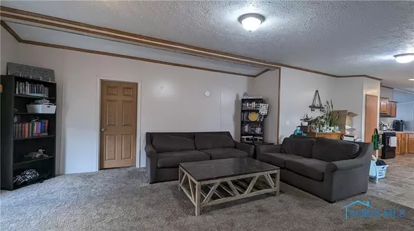 Perrysburg, OH 43551,27484 Oregon RD