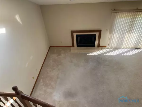 Holland, OH 43528,1823 Peacock LN