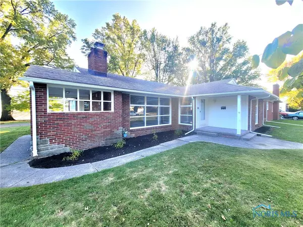 Oregon, OH 43616,2758 Luverne AVE