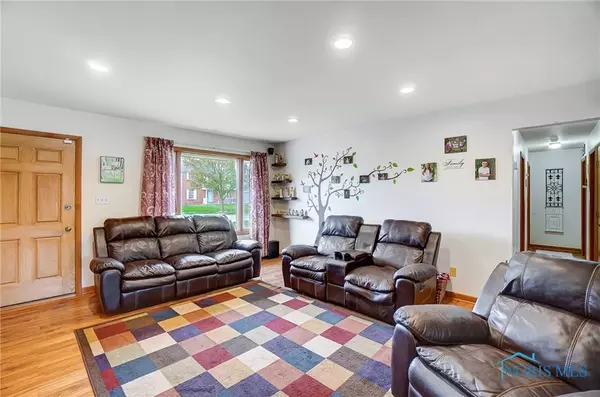 Oregon, OH 43616,1361 Eastmeadow DR