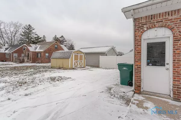 Rossford, OH,201 Colony RD