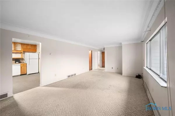 111 Elm ST Swanton, OH 43558