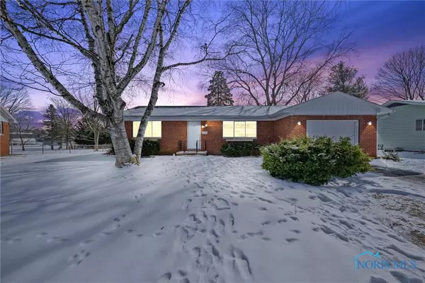 7 Hawthorne DR, Delta, OH 43515