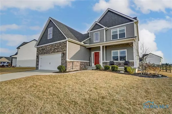 1583 Blackhawk DR, Waterville, OH 43566