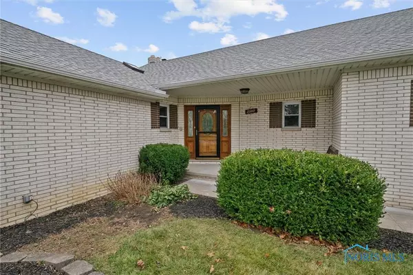 Toledo, OH 43611,2560 Shoreland AVE