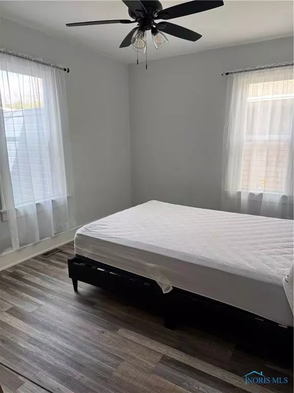 Napoleon, OH 43545,730 W Clinton ST