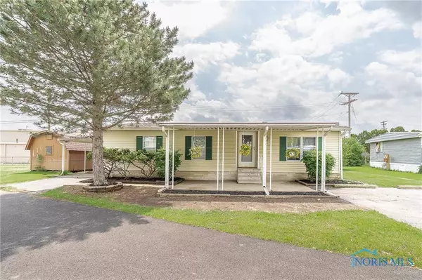 1203 Chateau CT, Findlay, OH 45840