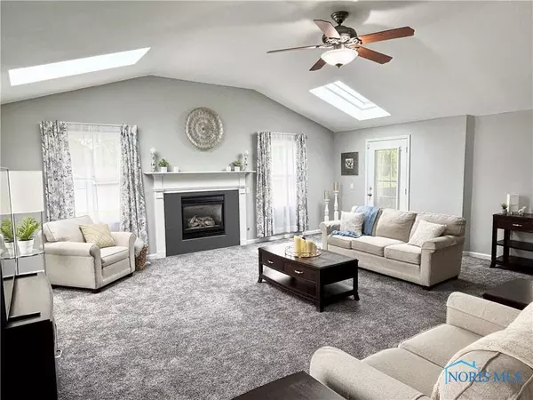 Oregon, OH 43616,2855 Quincy ST