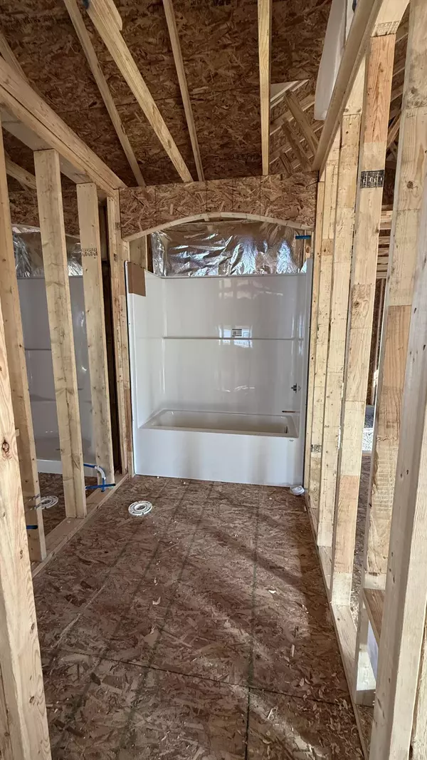 Toledo, OH 43614,1926 Meadowlark AVE