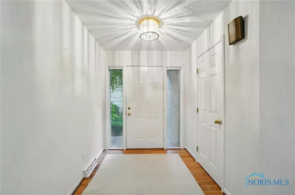 Sylvania, OH 43560,7430 Country Commons LN