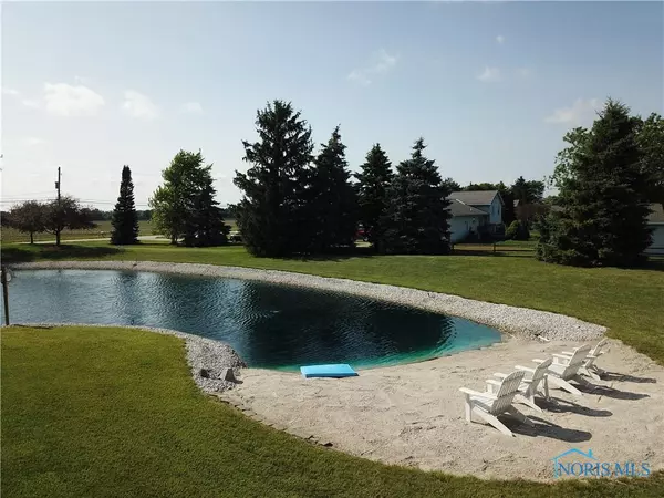 22459 W Bittersweet, Curtice, OH 43412