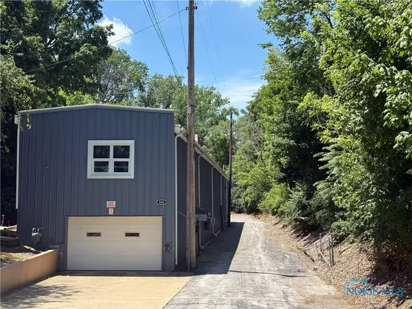 446 N Wood ST, Fremont, OH 43420