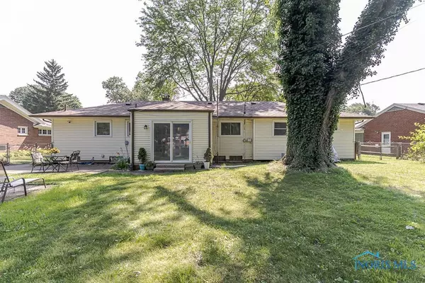 Toledo, OH 43623,4855 Clover LN