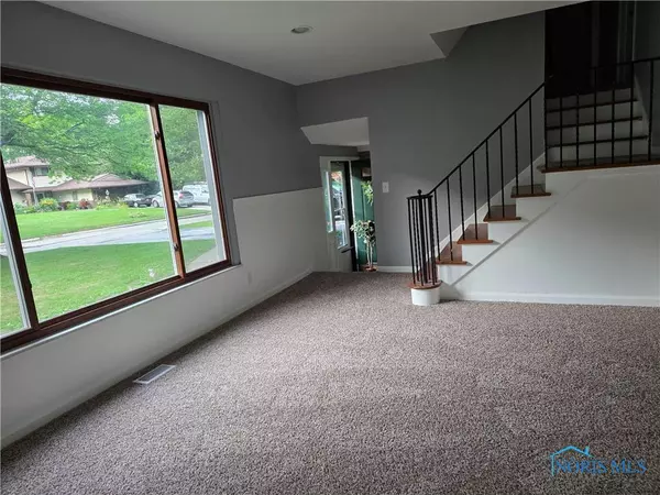 Toledo, OH 43614,3651 Treelawn DR