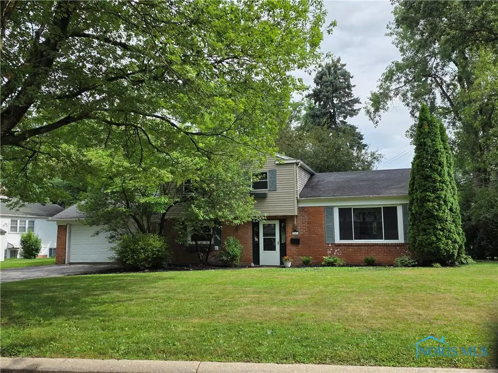 Toledo, OH 43614,3651 Treelawn DR