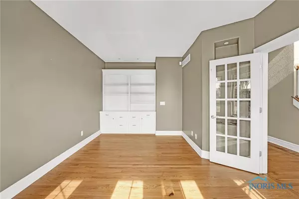 Maumee, OH 43537,2906 Back Bay DR