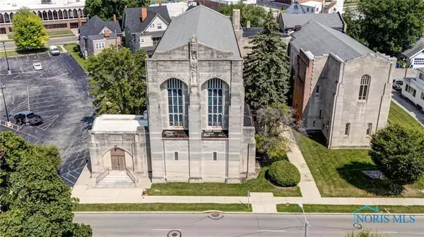 Toledo, OH 43620,2272 Collingwood BLVD