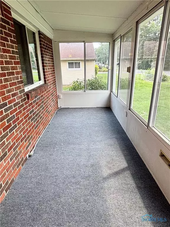 Toledo, OH 43613,2410 Newport AVE