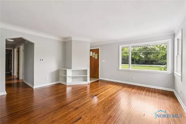 Perrysburg, OH 43551,26802 Fort Meigs RD