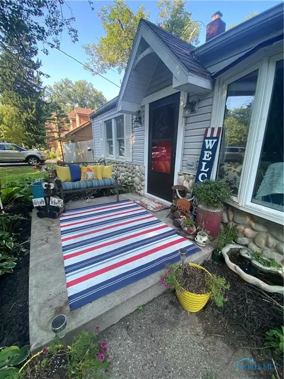 Toledo, OH 43623,4806 Vineyard RD