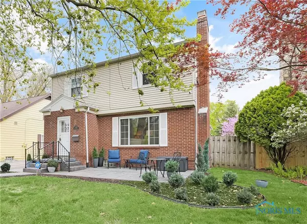 Toledo, OH 43606,2324 Secor RD