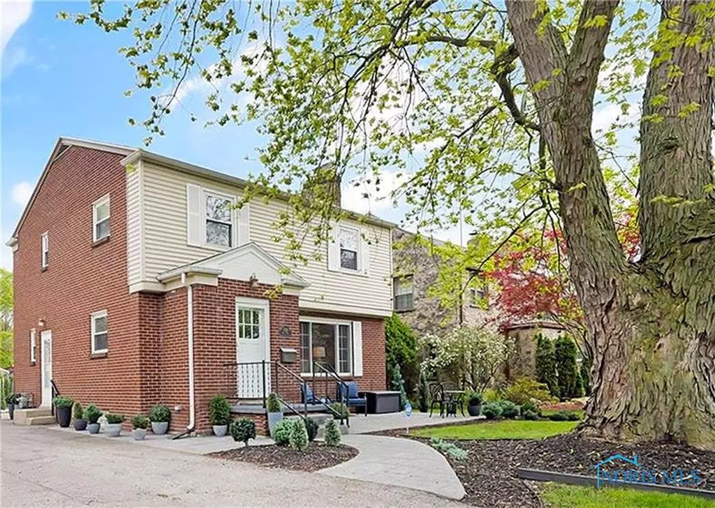 Toledo, OH 43606,2324 Secor RD