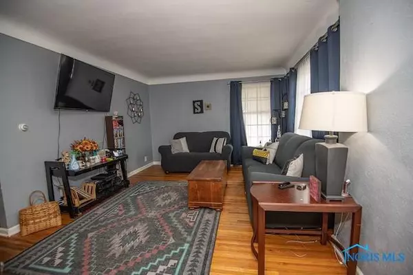 Toledo, OH 43611,3228 E Manhattan BLVD