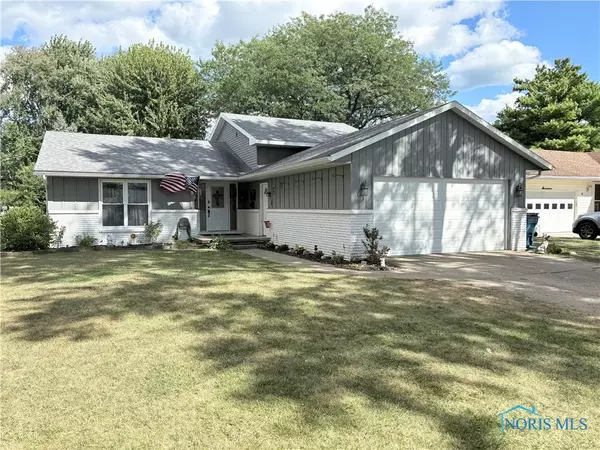 15 Karis ST, Waterville, OH 43566