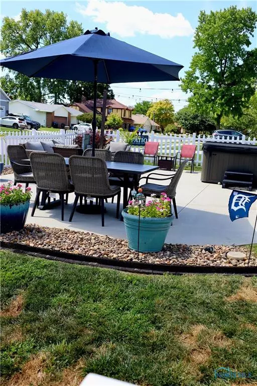 Oregon, OH 43616,570 S Stephen ST