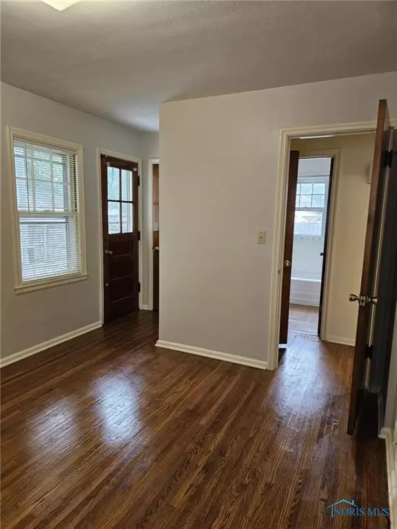 Toledo, OH 43612,4421 Vermaas AVE