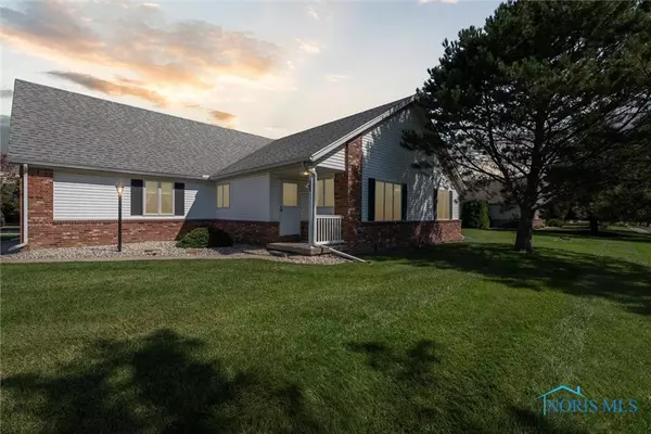 853 S Lallendorf RD,  Oregon,  OH 43616