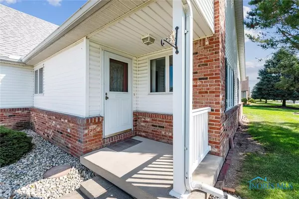 Oregon, OH 43616,853 S Lallendorf RD