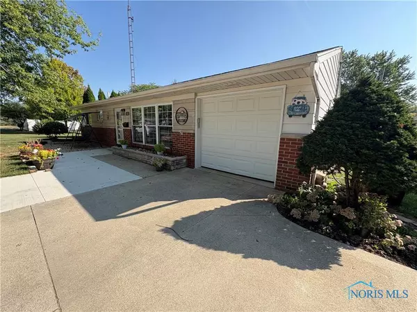 302 Degroff AVE, Archbold, OH 43502