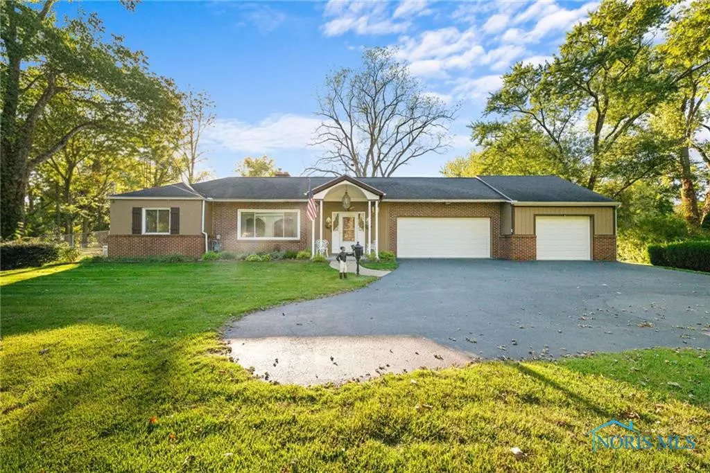 Toledo, OH 43606,3221 Talmadge RD