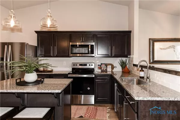 Napoleon, OH 43545,1374 Clairmont AVE