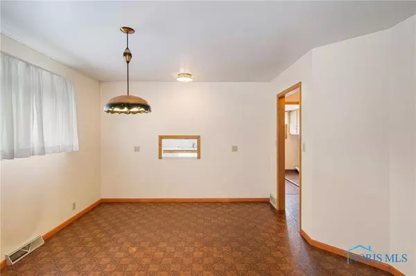 Toledo, OH 43611,2909 111th ST