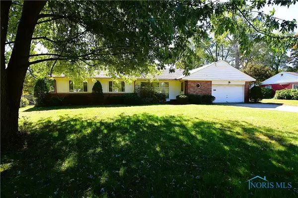 4225 Talwood Ln, Toledo, OH 43606