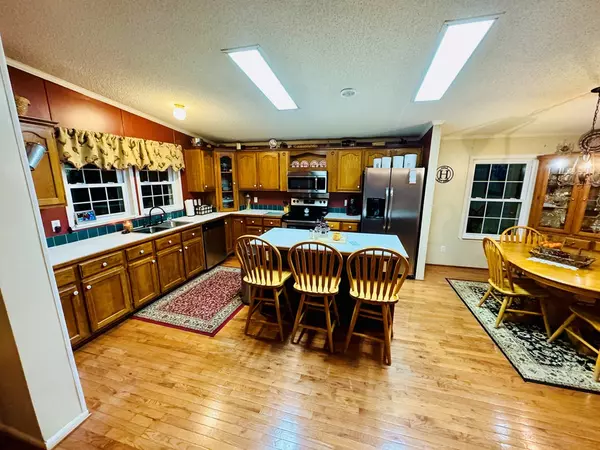 Cedar Bluff, VA 24609,142 Souls Harbor Ln