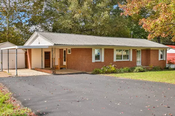 Mckenzie, TN 38201,270 Grandberry St