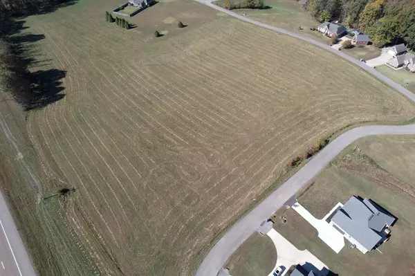 Paris, TN 38242,0 Barrington Ln