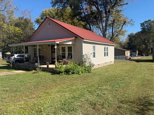 Mckenzie, TN 38201,94 Linden St