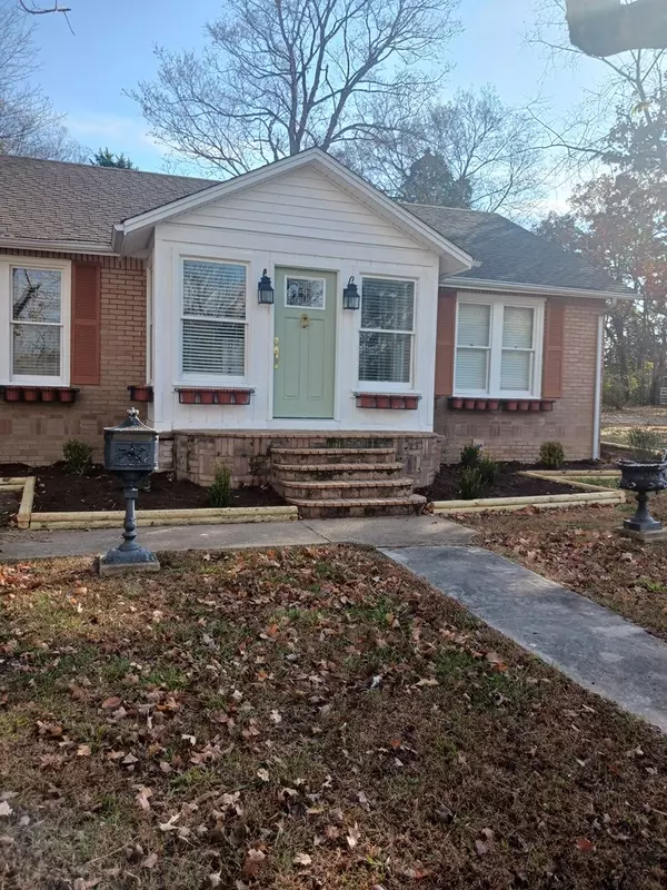 Camden, TN 38320,170 N. Forrest Ave