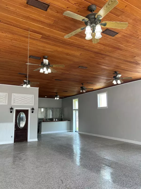 Nashville, GA 31639,206 South St.